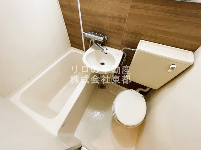 バス・シャワールーム　バストイレが一緒になってるとお掃除がしやすいです♪