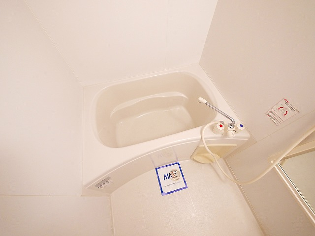 バス・シャワールーム　お風呂で日々の疲れを落としましょう