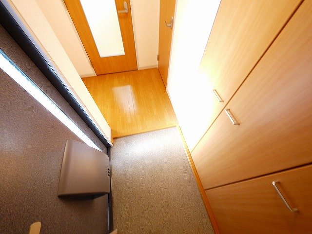 玄関　落ち着いた玄関です