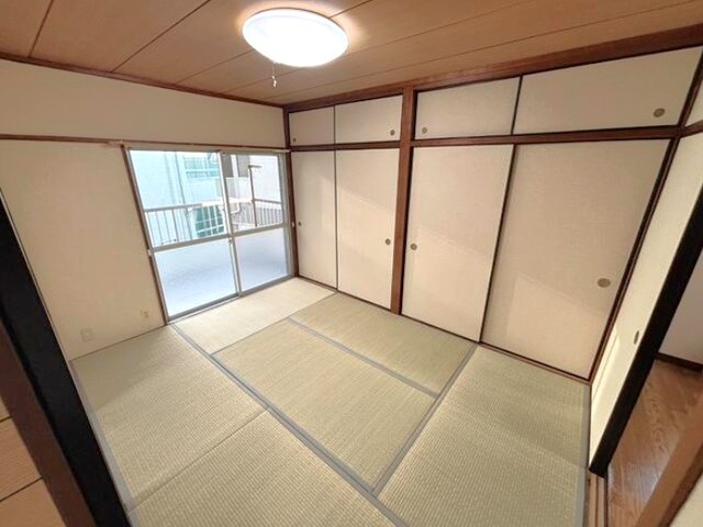 ＪＲ山陽本線 新長田駅 徒歩20分 3階建 築54年の内装写真