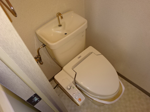 トイレ　ウォシュレット