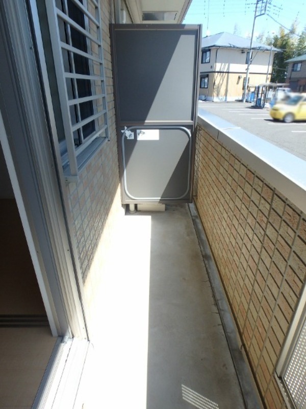 バルコニー　図面と現状に相違がある場合には現状を優先