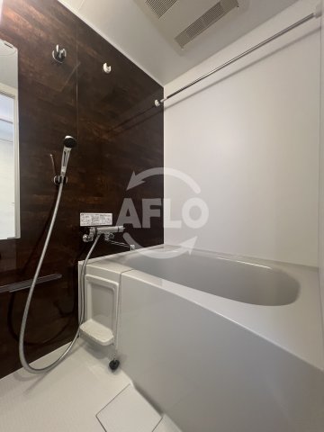 バス・シャワールーム　Alivis北梅田　風呂