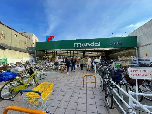 スーパー　万代 布施店（スーパー）まで591m