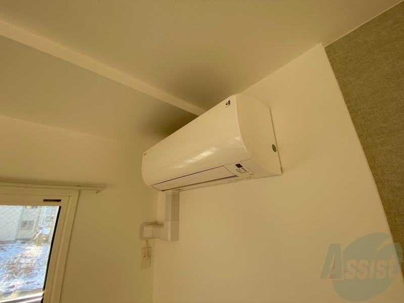 その他設備　エアコン付きで快適なリビングです！欠かせませんね。