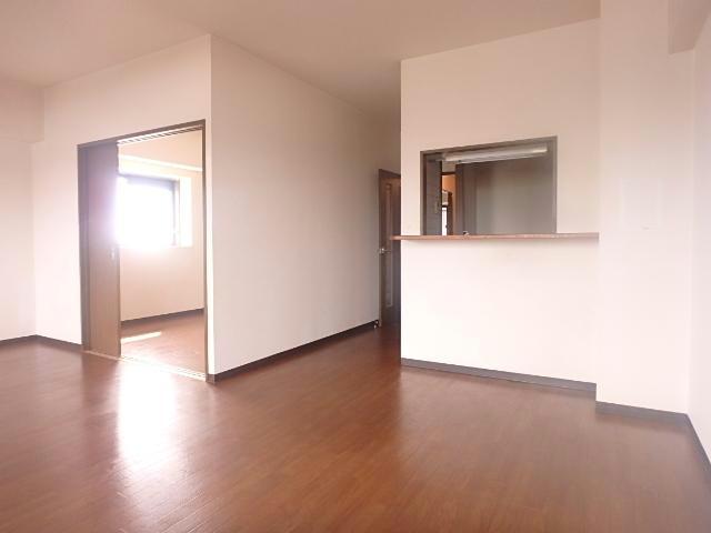 居室・リビング　702