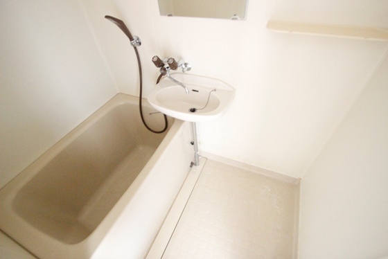 バス・シャワールーム　※別号室のお写真です