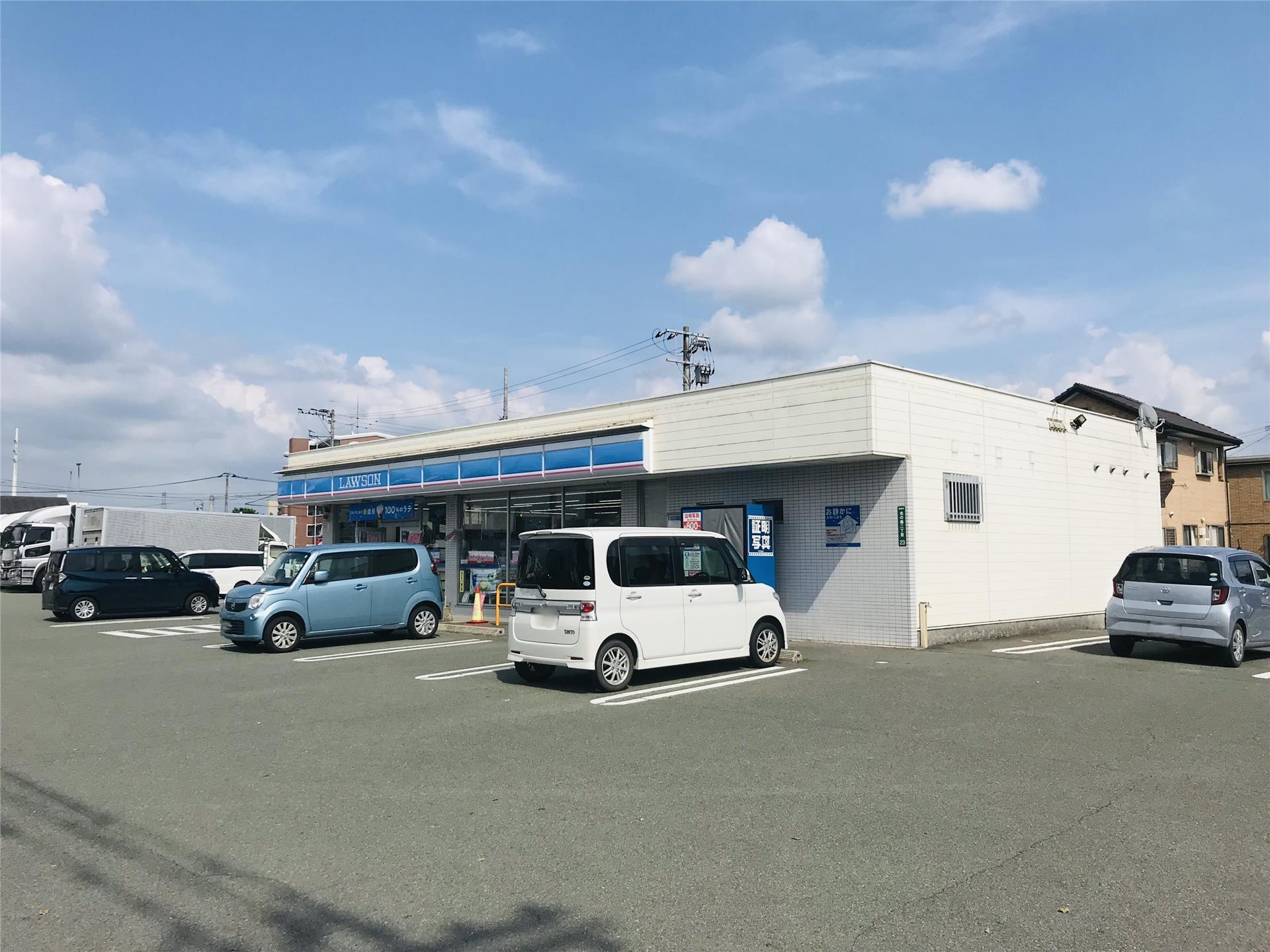 コンビニ　ローソン熊本北郵便局前店（コンビニ）まで103m