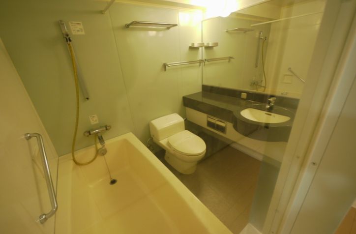 バス・シャワールーム