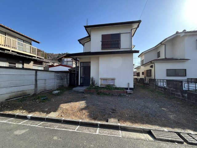 建物外観　外観(車1~3台は駐車次第で止めれます)