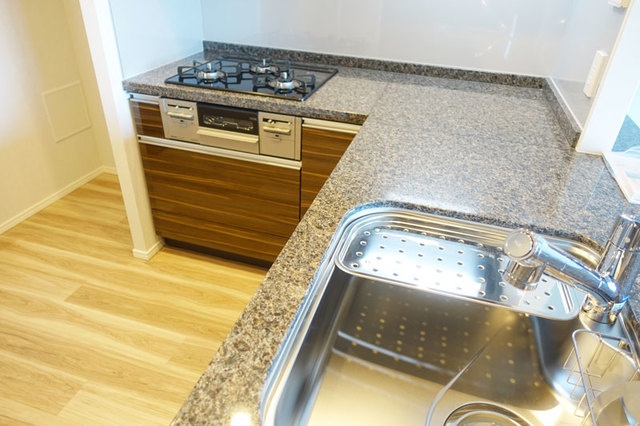 キッチン　※別部屋参考写真