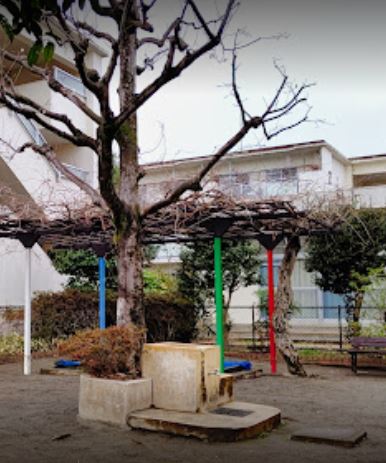 公園　学園西町第３公園（公園）まで884m