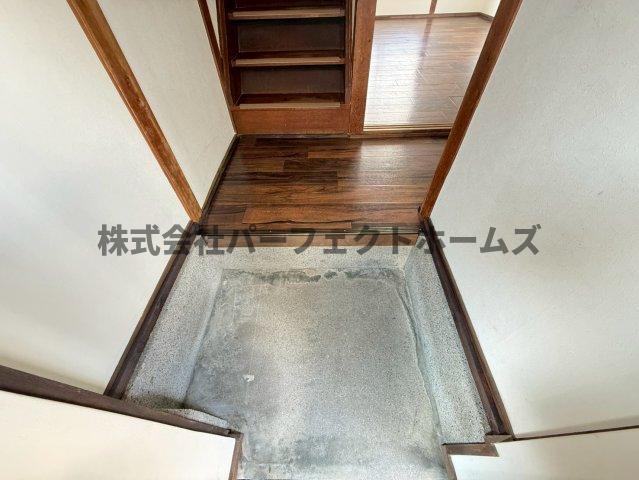 玄関　落ち着いた玄関です