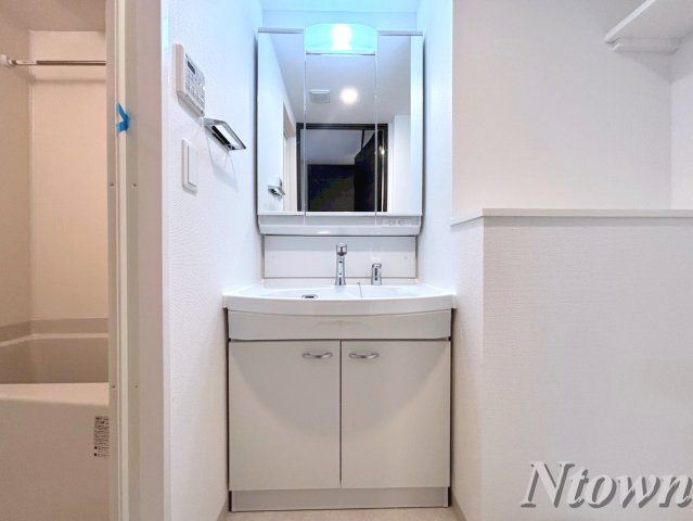 洗面設備　独立洗面台で身支度をすべて済ませてしまいましょう