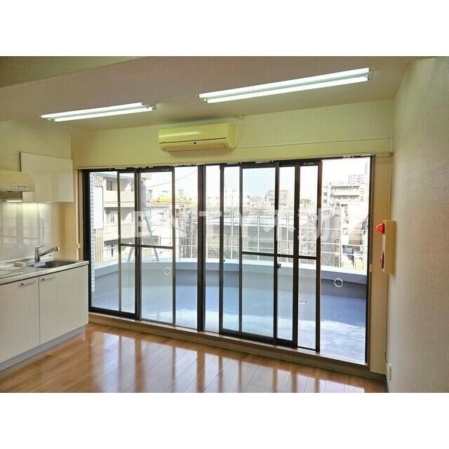 居室・リビング　使いやすいリビングです