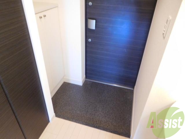 玄関　シューズボックス付きの玄関です。