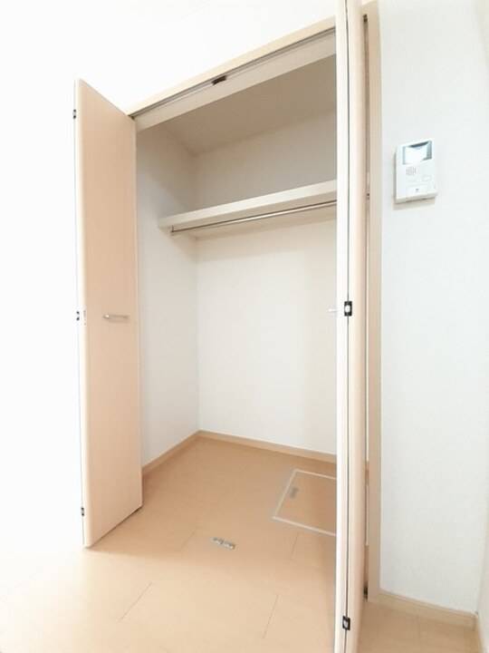 収納　クローゼット