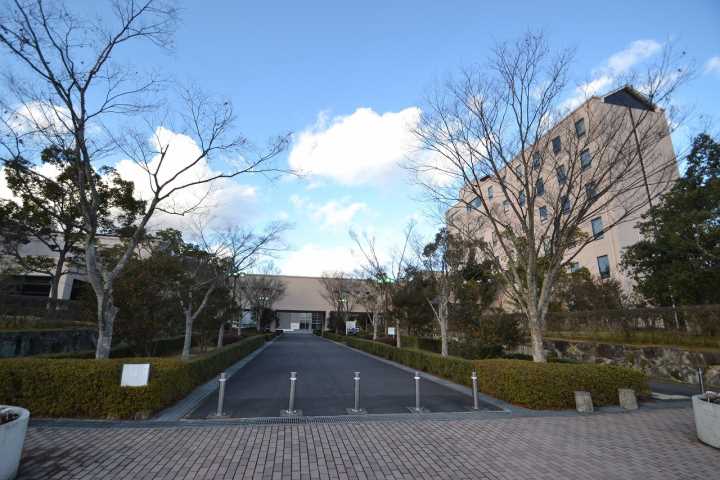 大学・短大　近畿大学工学部（大学・短大）まで933m