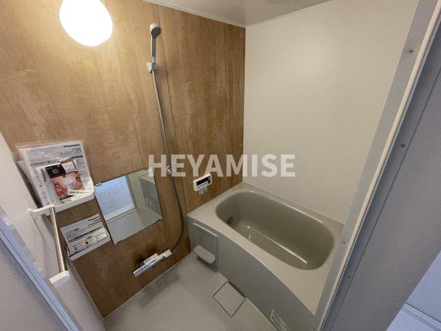 バス・シャワールーム　※室内画像は別棟のもの