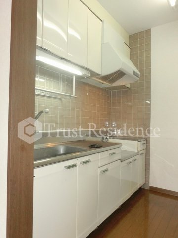 キッチン　別部屋参照。