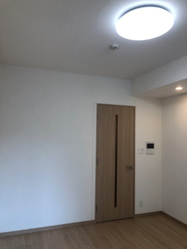 居室・リビング　☆明るい洋室☆