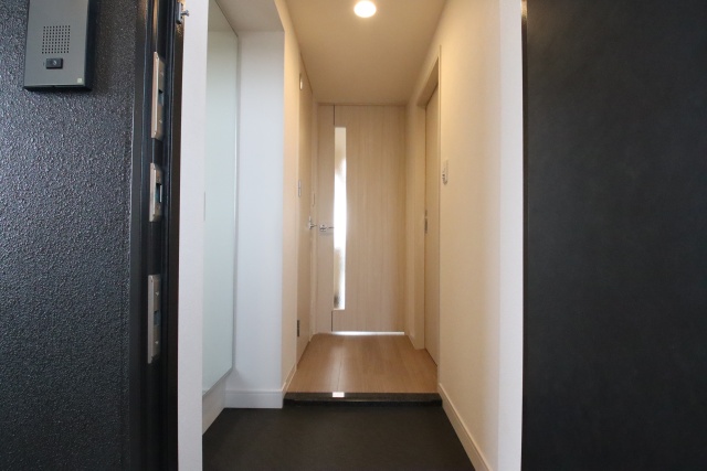 玄関　※別室の参考写真の為、現況優先です。