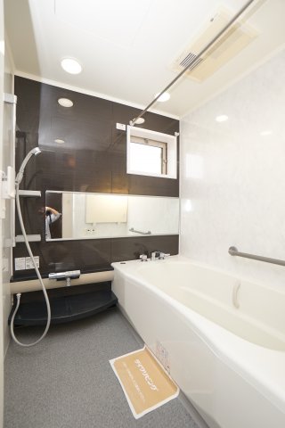 バス・シャワールーム　お風呂です