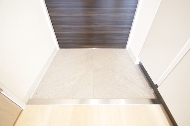 玄関　※別室の参考写真の為、現況優先です。