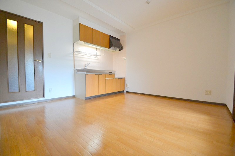 居室・リビング　リビングは８帖です