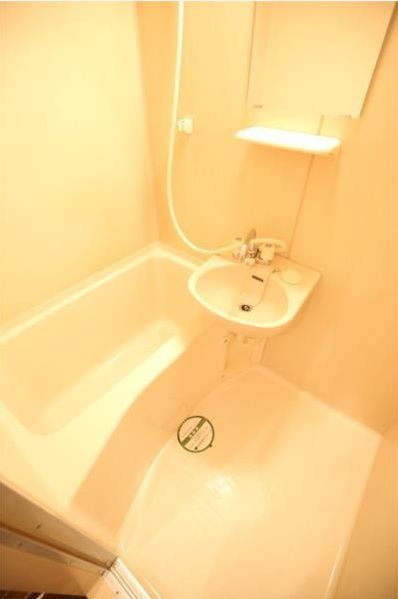 バス・シャワールーム　バスルーム