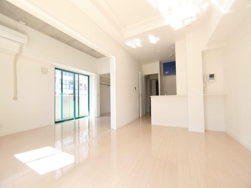 居室・リビング　ＬＤＫ11.5帖　床暖房付　カウンターキッチン