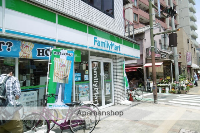 コンビニ　ファミリーマート（コンビニ）まで78m