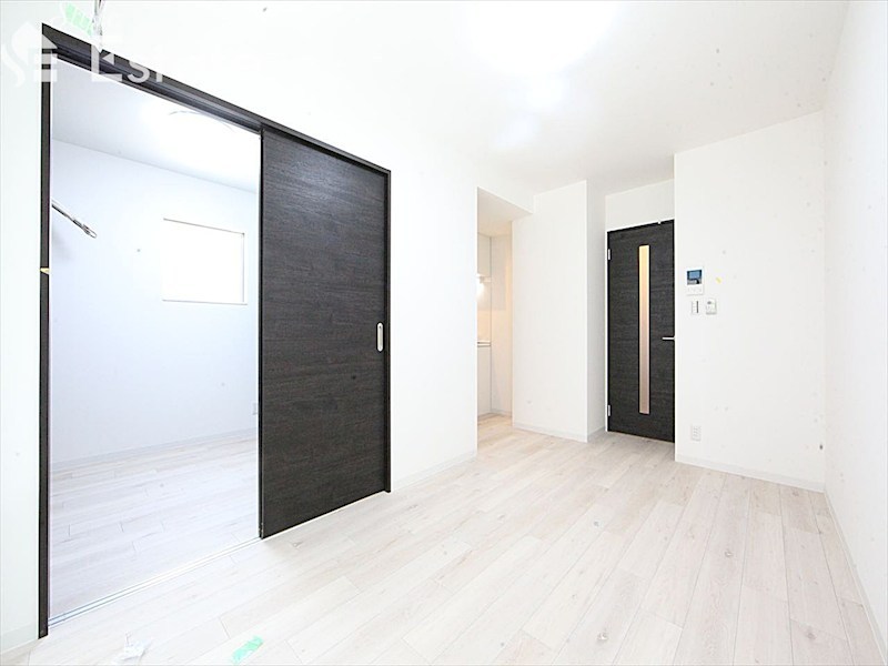 居室・リビング　内装