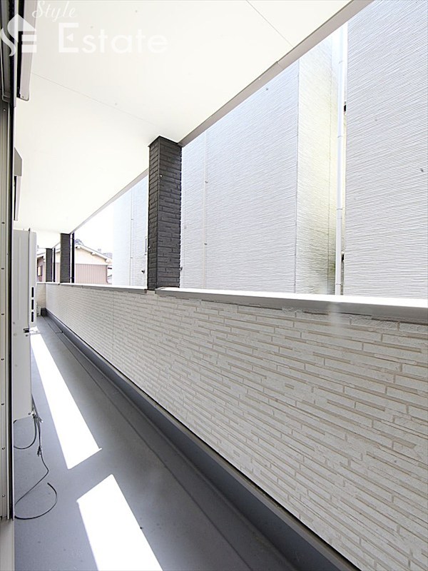 バルコニー　バルコニー