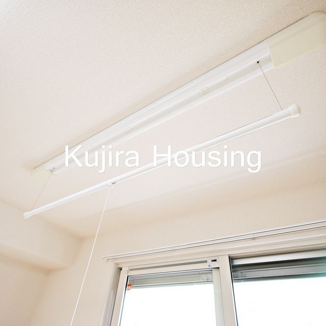 その他設備　雨の日に便利な室内物干し付いてます★