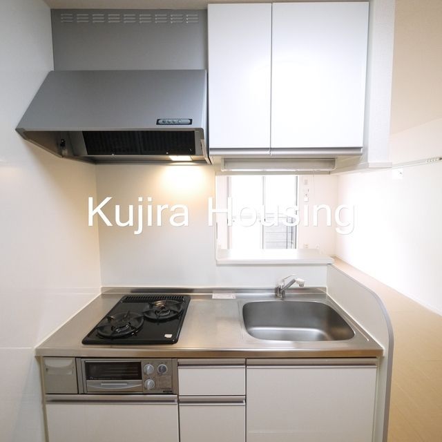 キッチン　お部屋を見渡せる対面システムキッチンです★