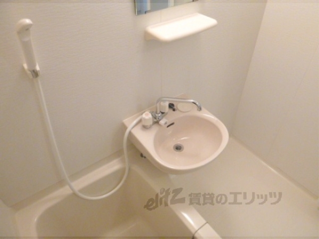 バス・シャワールーム　バス