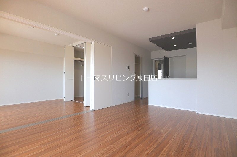 居室・リビング　205号室写真