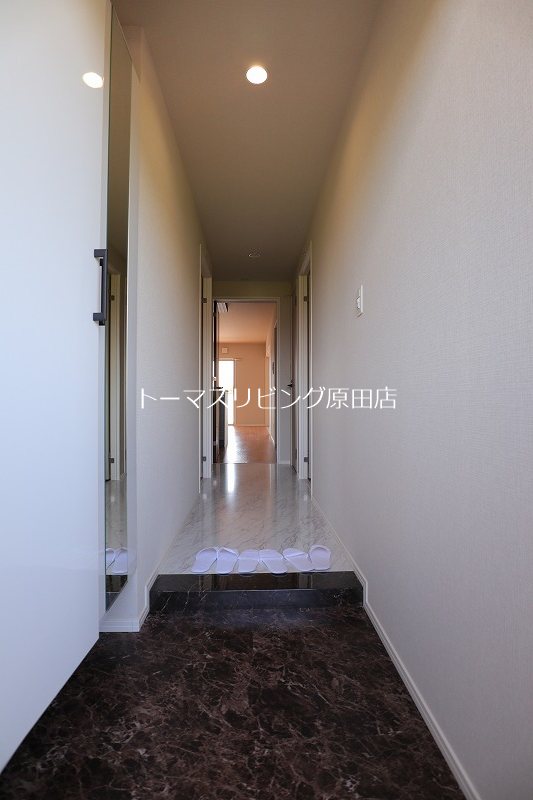 玄関　205号室写真