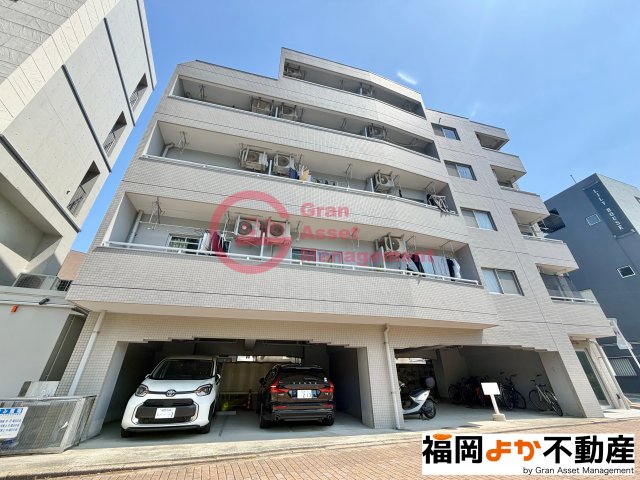 建物外観　外観は落ち着いています