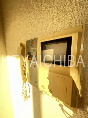 セキュリティ　モニター付きインターホン
