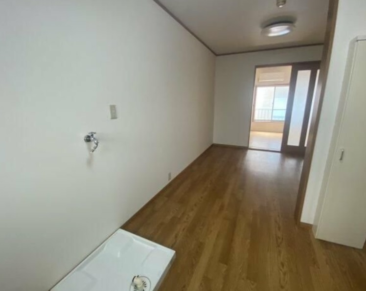 その他設備　別のお部屋の室内写真になります。
