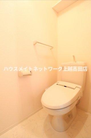 トイレ　温水洗浄便座
