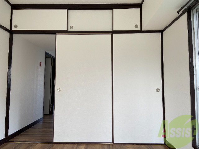 収納　こちらは収納です。中はどうなっているのでしょう。