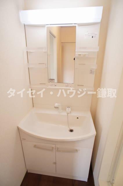 その他設備　あると便利な独立洗面台です