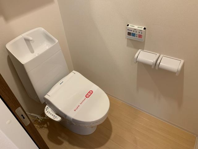 トイレ　シャワー付トイレ
