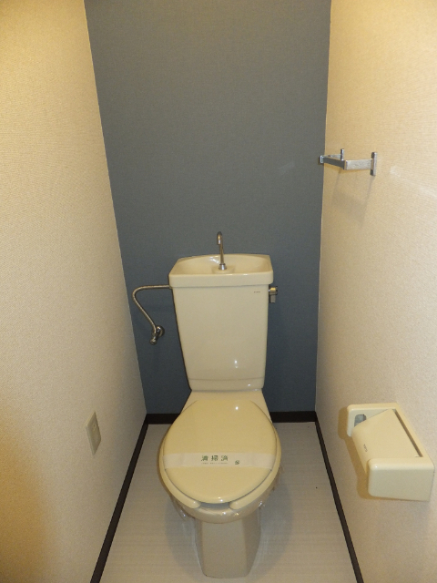 トイレ　※別部屋参考写真