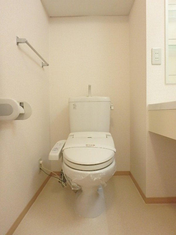 トイレ　図面と現状に相違がある場合には現状を優先
