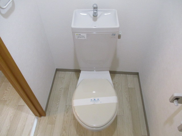 トイレ　清潔感のあるきれいなトイレです