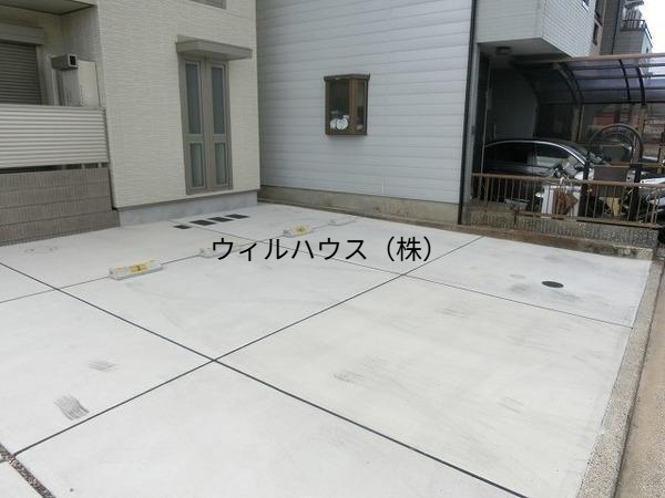 駐車場　敷地内駐車場！